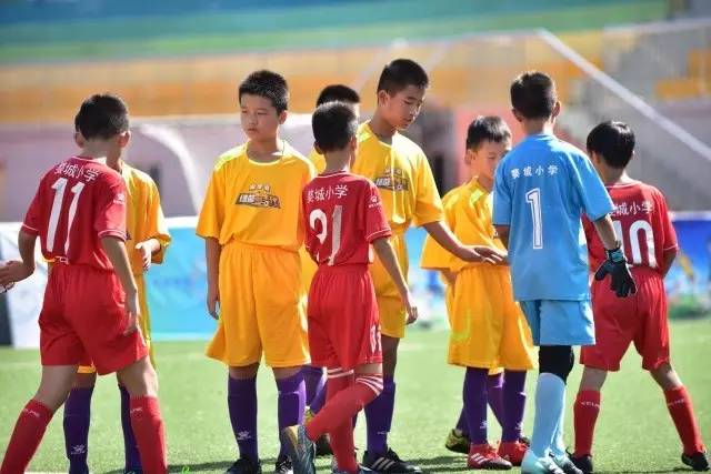 布伦森29分哈利伯顿34+9 尼克斯力克步行者2-0