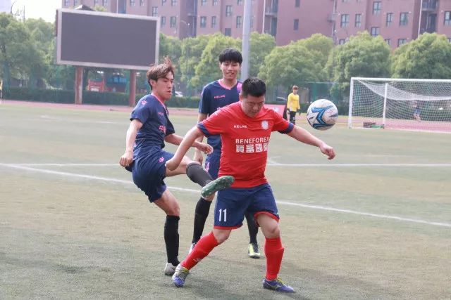 英超综合：曼联客场小胜切尔西