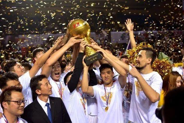 19分12篮板！李月汝取得WNBA生涯首次两双